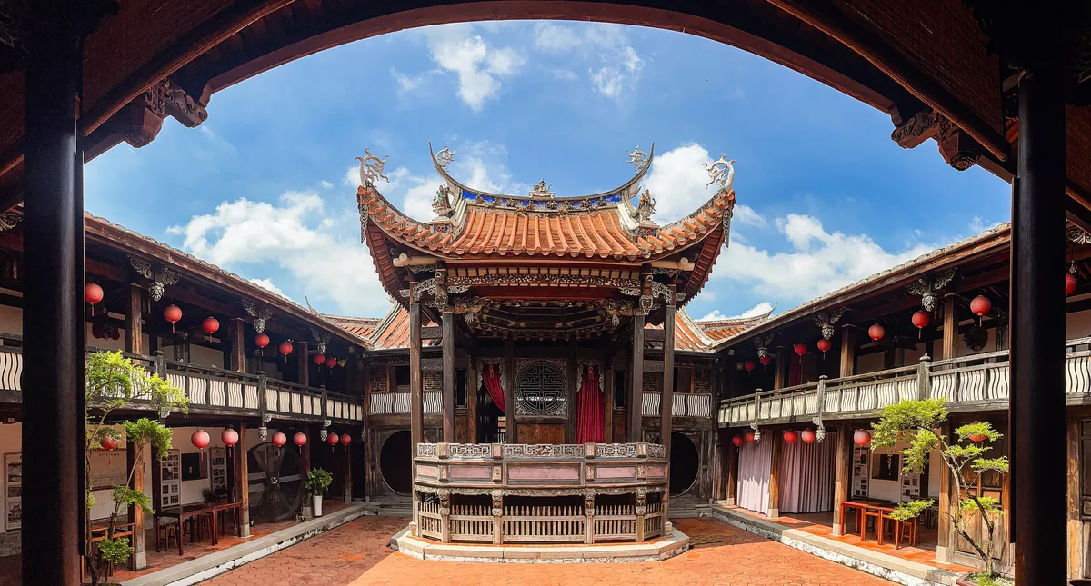 Wufeng Lin Family Mansion, opera stage